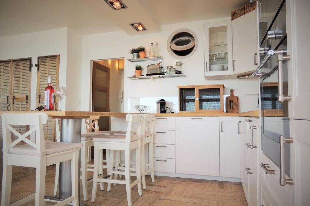 Emplacement Privilegie Pour Ce Bel Appartement Saint-Raphaël Eksteriør billede