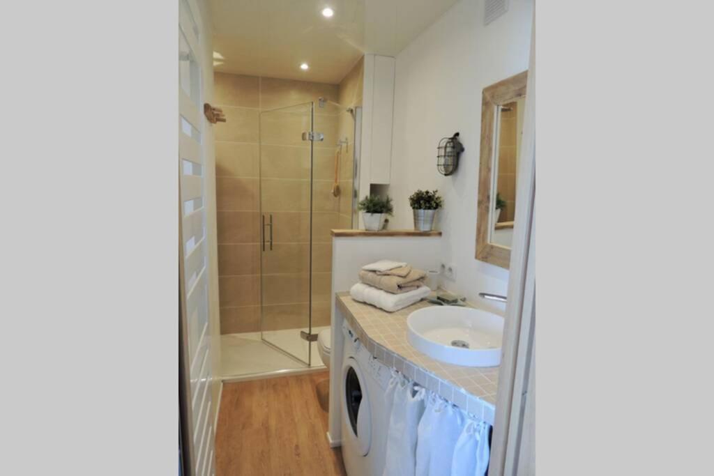 Emplacement Privilegie Pour Ce Bel Appartement Saint-Raphaël Eksteriør billede