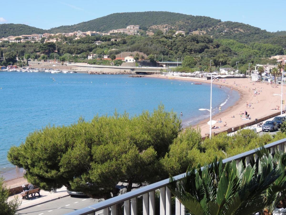 Emplacement Privilegie Pour Ce Bel Appartement Saint-Raphaël Eksteriør billede
